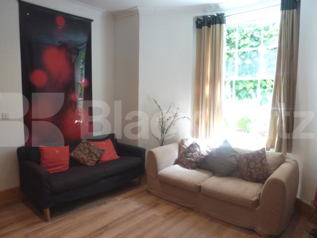 			NEW INSTRUCTION! INCLUSIVE OF ALL BILLS!, 1 Bedroom, 1 bath, 1 reception Flat			 Westbourne Terrace Road, BAYSWATER